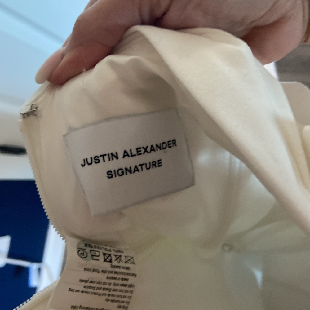 Justin Alexander Signature gown - Picture 12 of 17